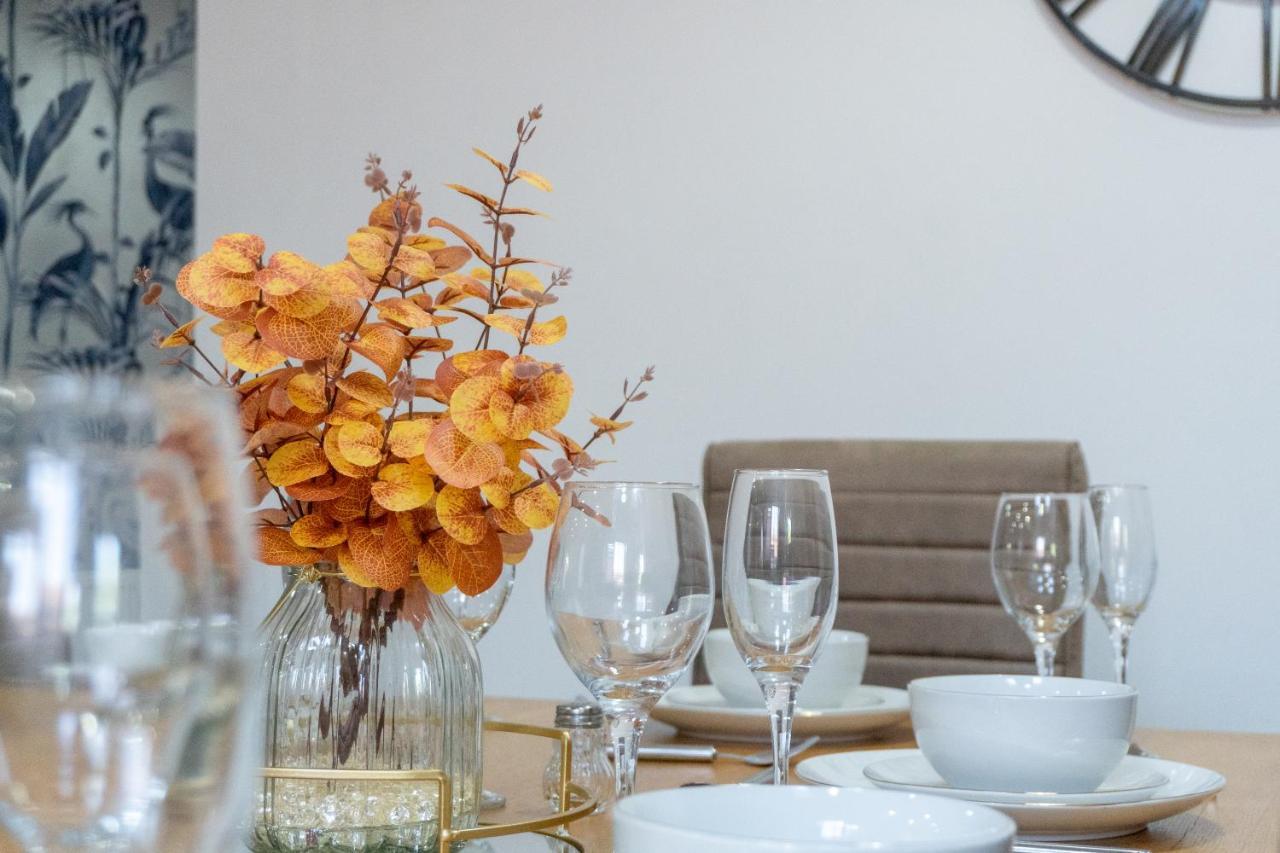 Heartland House, 7 Spacious Bedrooms Sleeps 4 Plus, Near Nec, Jlr,Bhx Birmingham Esterno foto