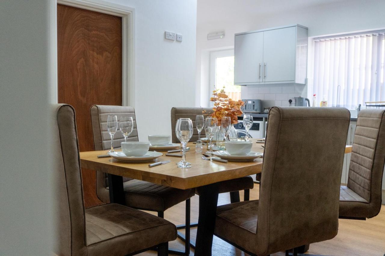 Heartland House, 7 Spacious Bedrooms Sleeps 4 Plus, Near Nec, Jlr,Bhx Birmingham Esterno foto