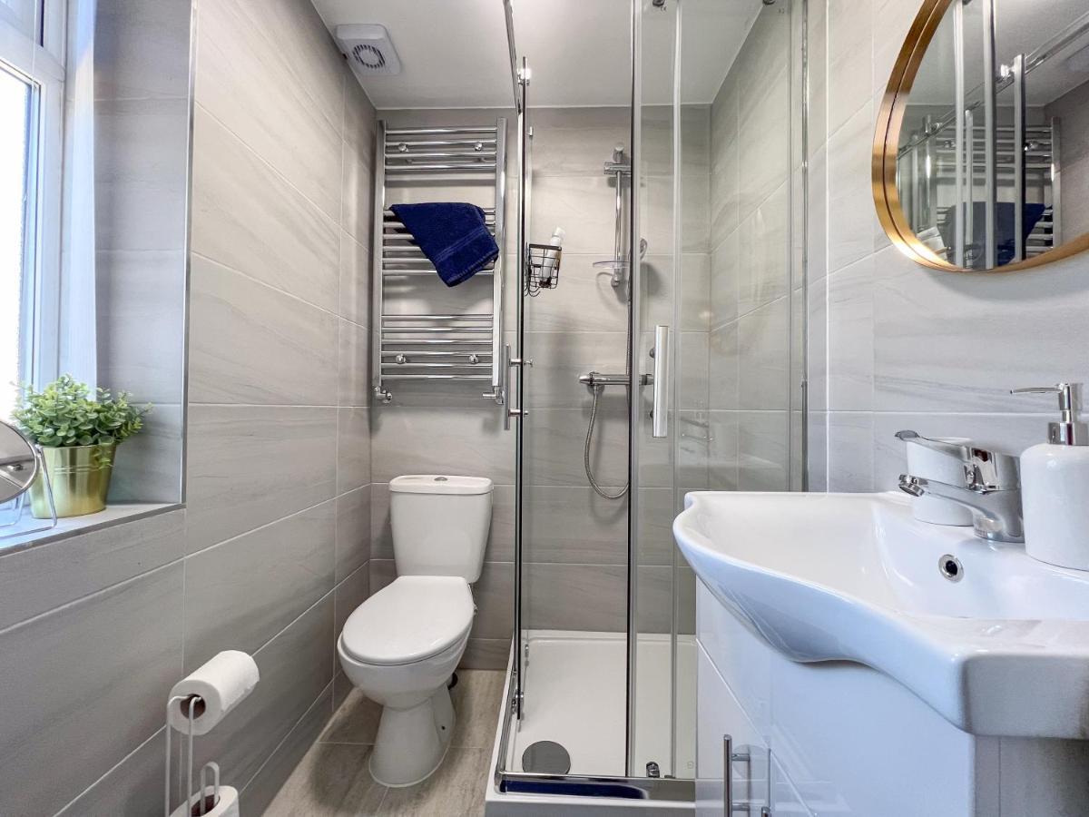 Heartland House, 7 Spacious Bedrooms Sleeps 4 Plus, Near Nec, Jlr,Bhx Birmingham Esterno foto