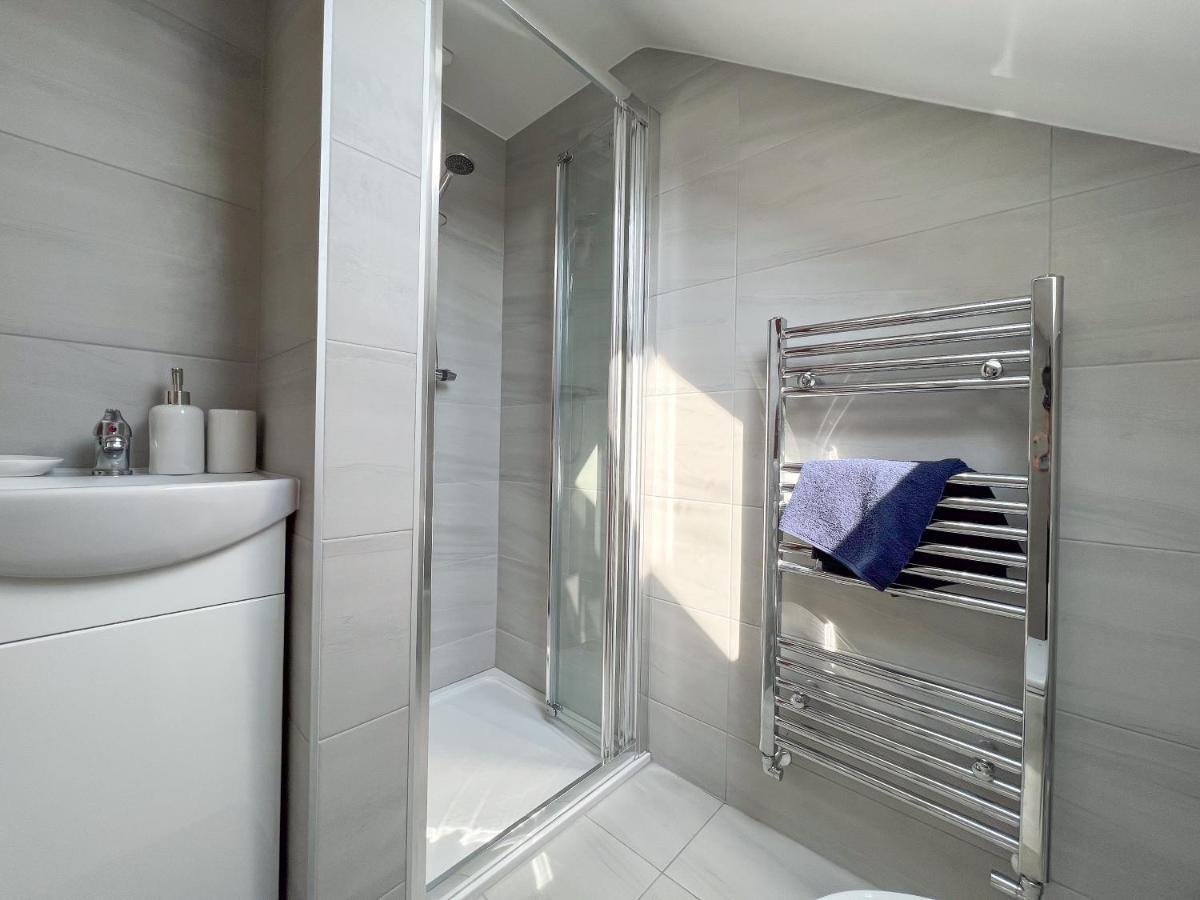 Heartland House, 7 Spacious Bedrooms Sleeps 4 Plus, Near Nec, Jlr,Bhx Birmingham Esterno foto