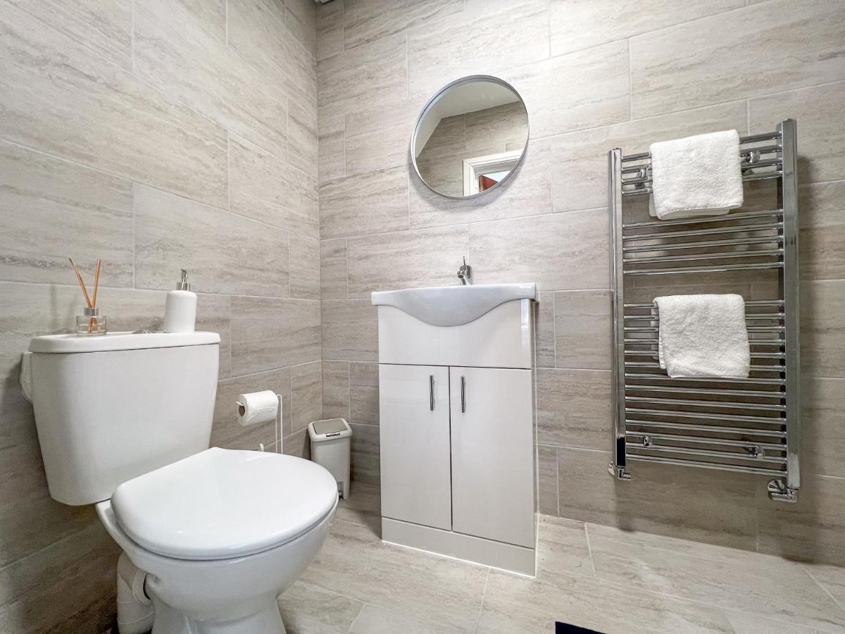 Heartland House, 7 Spacious Bedrooms Sleeps 4 Plus, Near Nec, Jlr,Bhx Birmingham Esterno foto