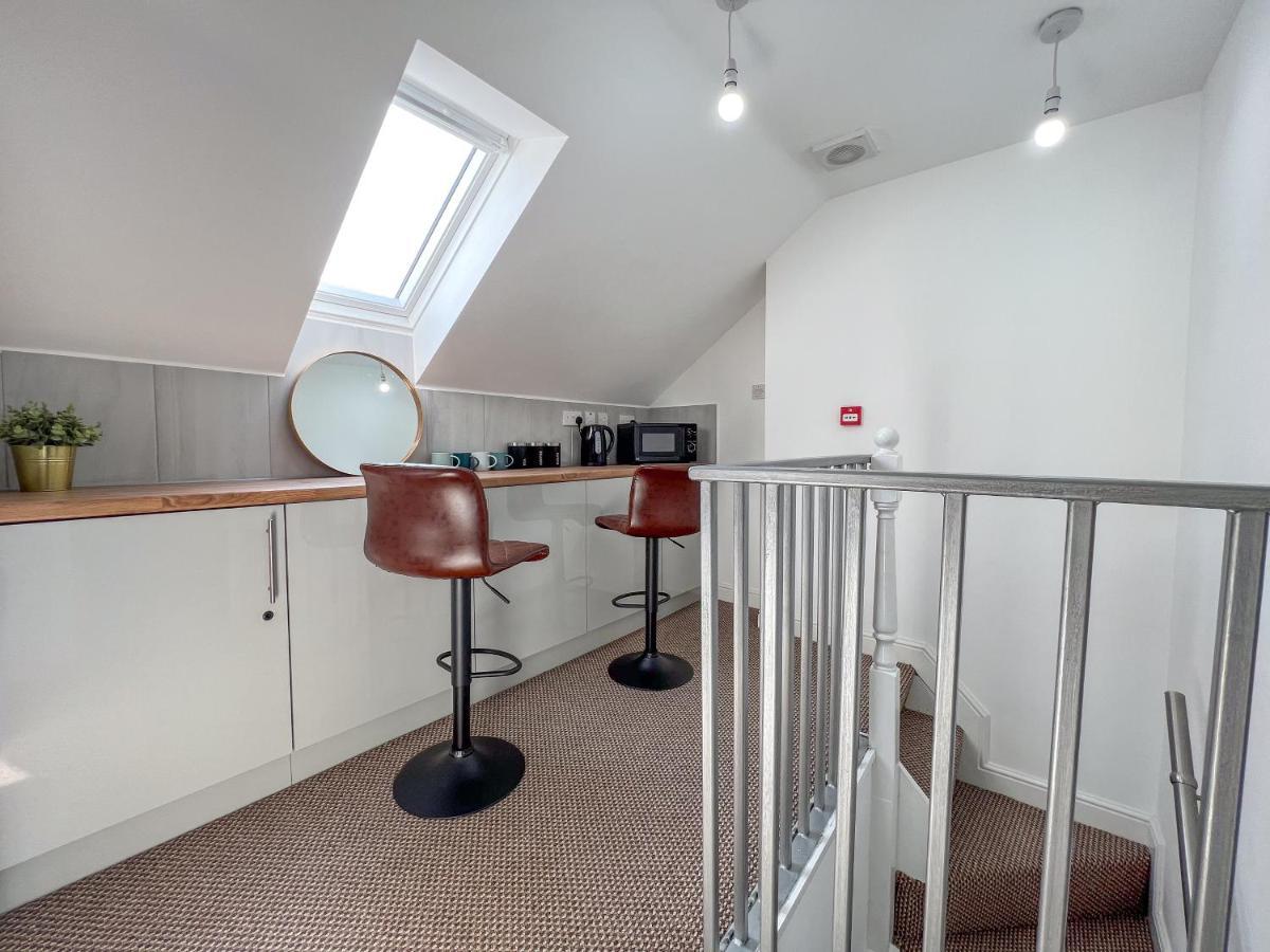 Heartland House, 7 Spacious Bedrooms Sleeps 4 Plus, Near Nec, Jlr,Bhx Birmingham Esterno foto