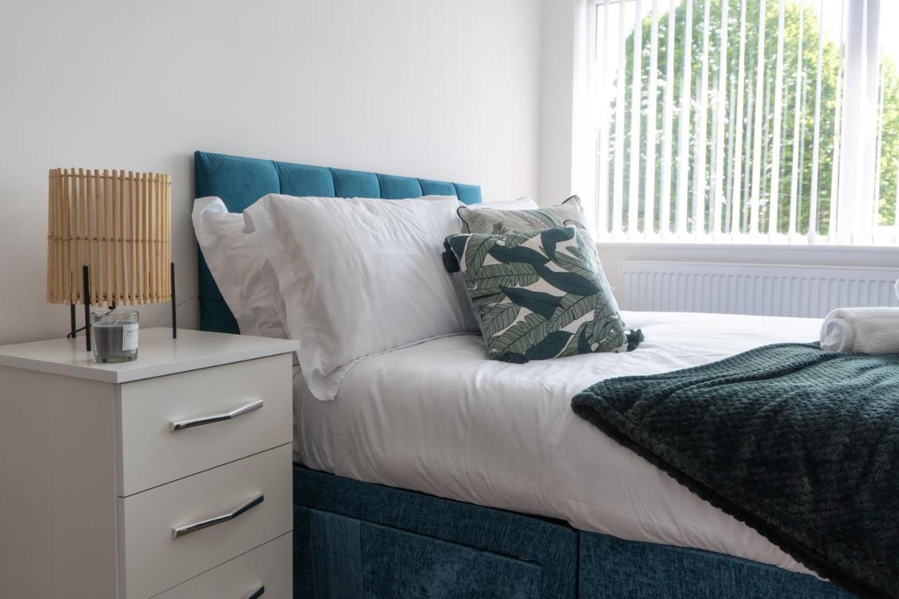 Heartland House, 7 Spacious Bedrooms Sleeps 4 Plus, Near Nec, Jlr,Bhx Birmingham Esterno foto