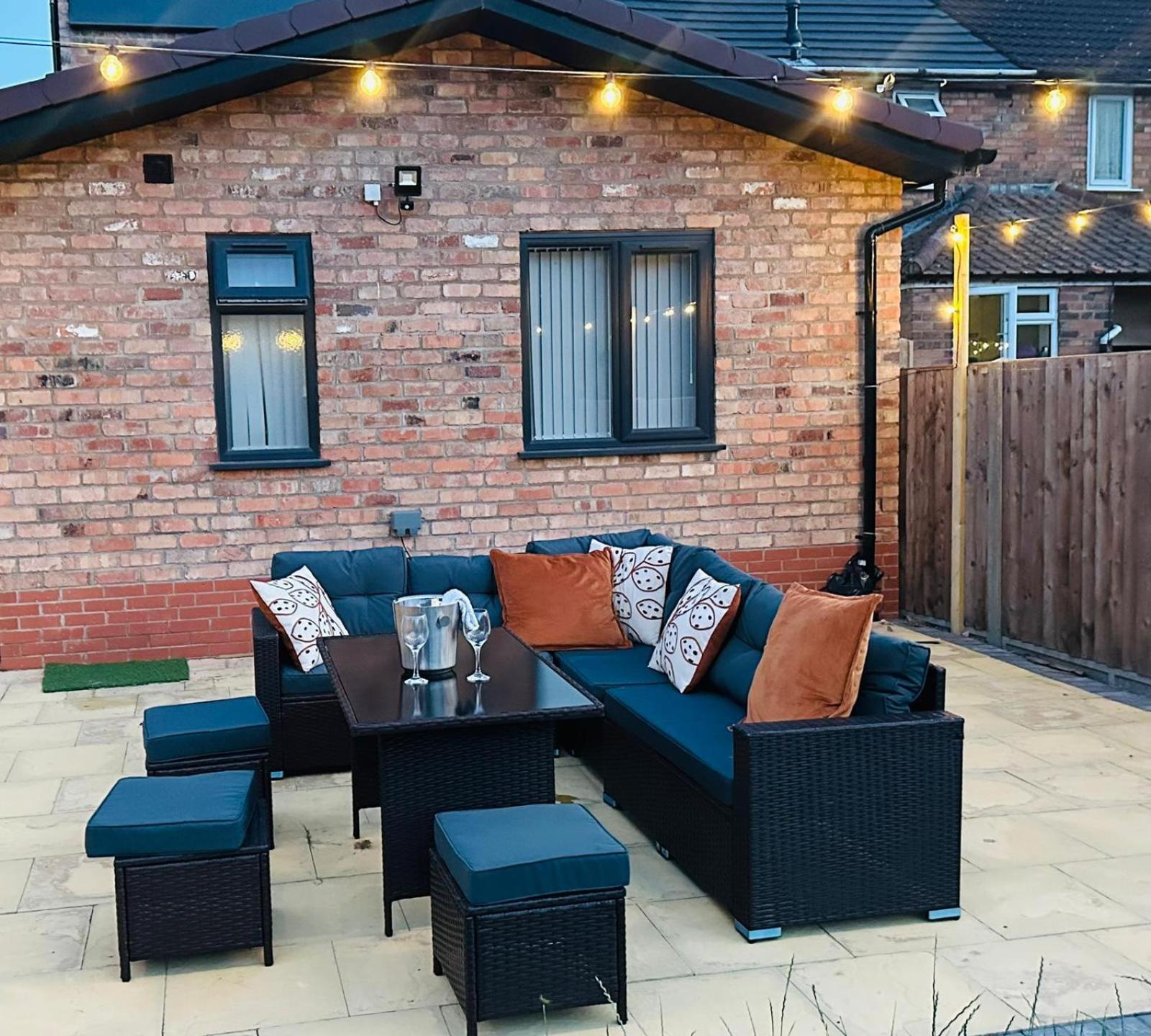 Heartland House, 7 Spacious Bedrooms Sleeps 4 Plus, Near Nec, Jlr,Bhx Birmingham Esterno foto